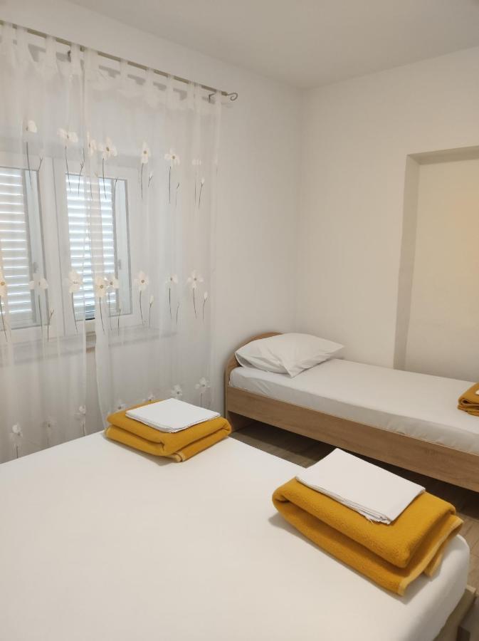 Apartments Katica เมทายนา ภายนอก รูปภาพ