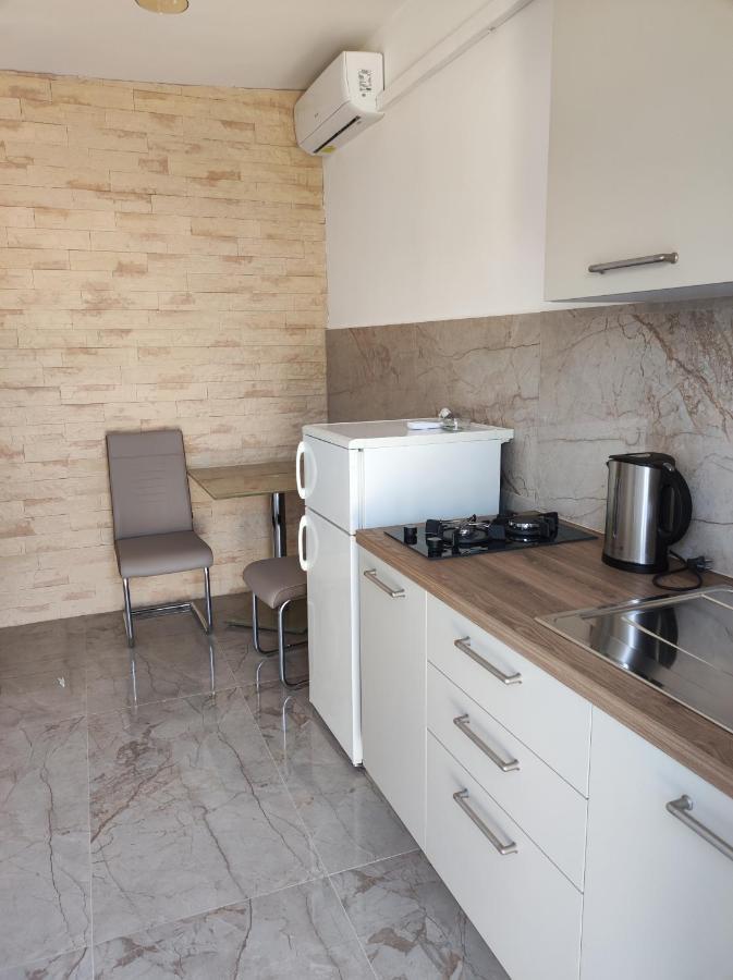 Apartments Katica เมทายนา ภายนอก รูปภาพ