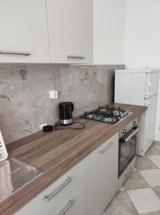 Apartments Katica เมทายนา ภายนอก รูปภาพ