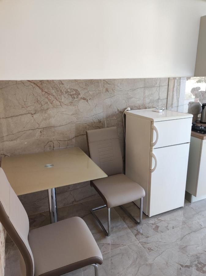 Apartments Katica เมทายนา ภายนอก รูปภาพ