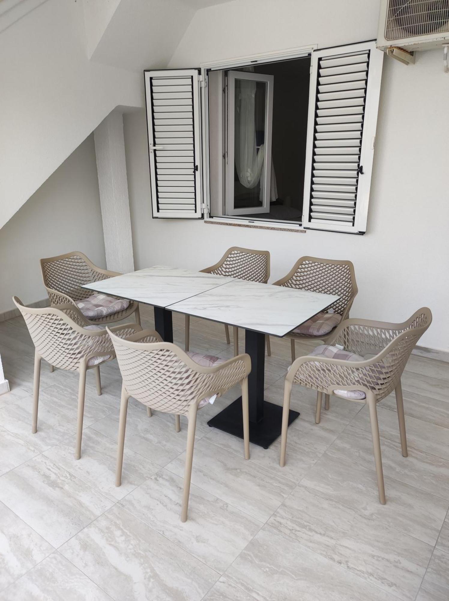 Apartments Katica เมทายนา ภายนอก รูปภาพ